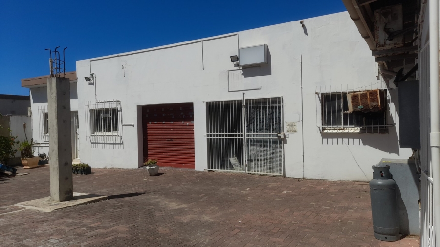 Commercial Property for Sale in Quigney Eastern Cape